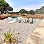 Meco Private Pool Full Of Grace *